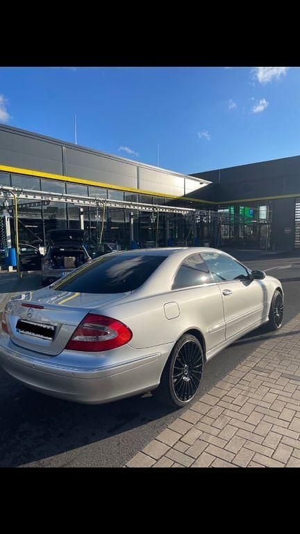 Gebraucht Mercedes CLK200 Elegance 163 PS (119 kW) 2004 Silber Coupé