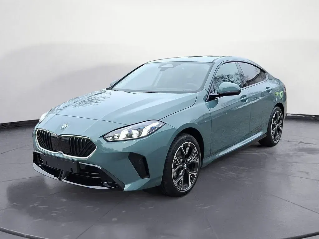 Gebraucht BMW 220 M Sport 170 PS (125 kW) 2026 Grün Coupé