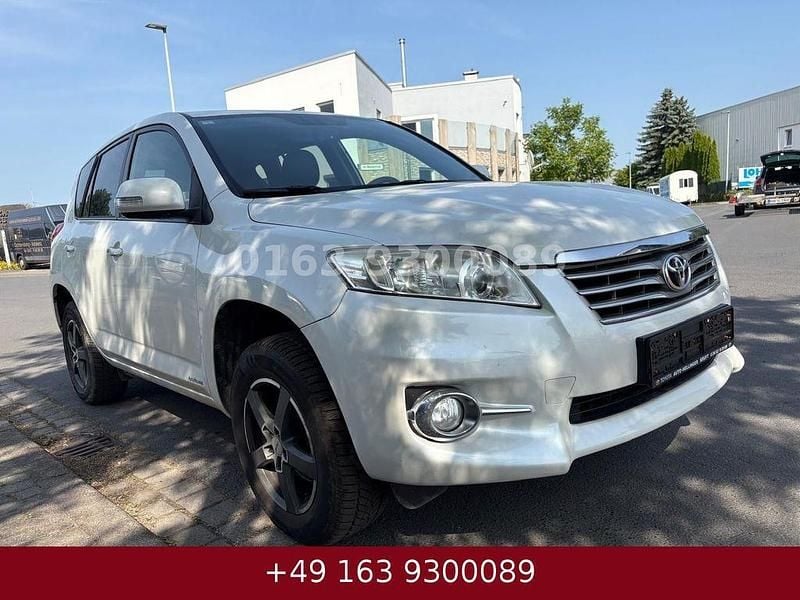 Weiß Gebraucht 2011 Toyota RAV4 SUV | 9.650 € (Superpreis) - Bild 1/4