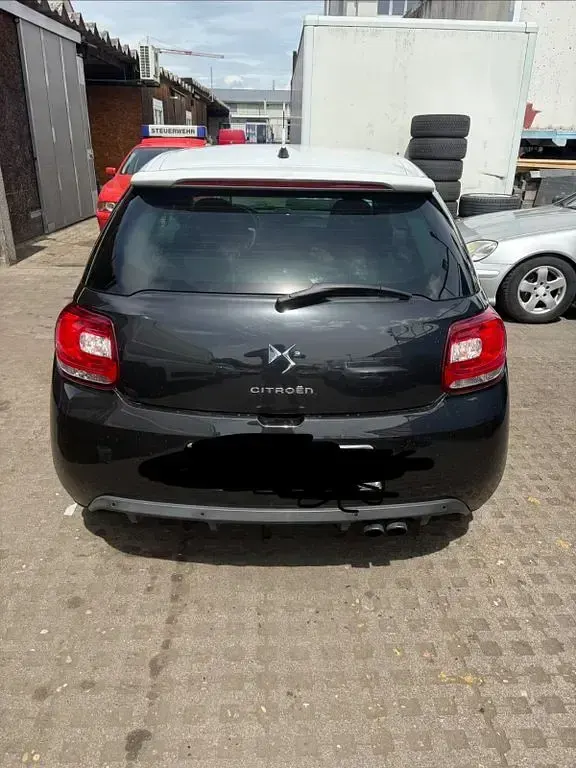 Gebraucht Citroën DS3 Sport Chic 156 PS (114 kW) 2012 Schwarz Kleinwagen
