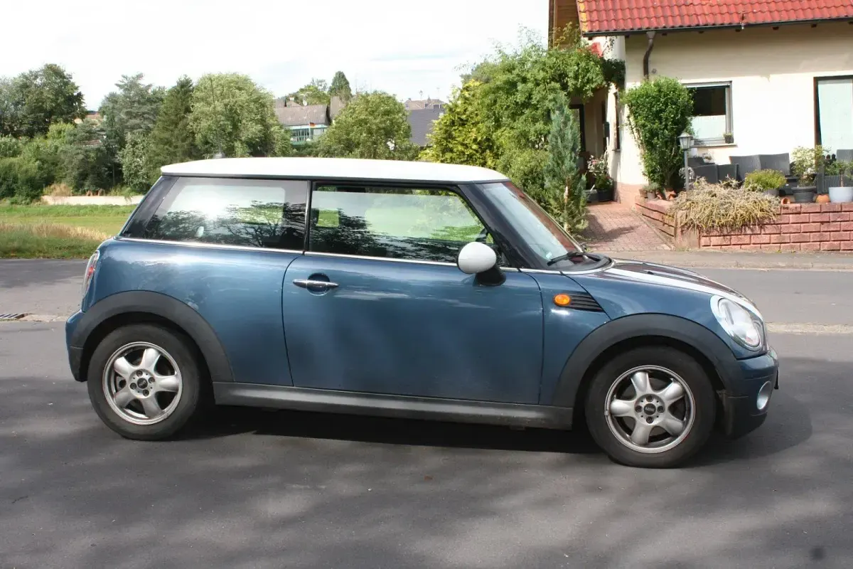 Gebraucht Mini ONE 95 PS (69 kW) 2009 Blau Kleinwagen