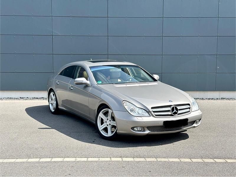 Beige Gebraucht 2009 Mercedes CLS350 Limousine | 7.950 € (Fairer Preis) - Bild 1/4