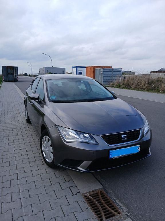 Second-hand Seat Leon Reference 110 CP (80 kW) 2017 Gri Berlinǎ