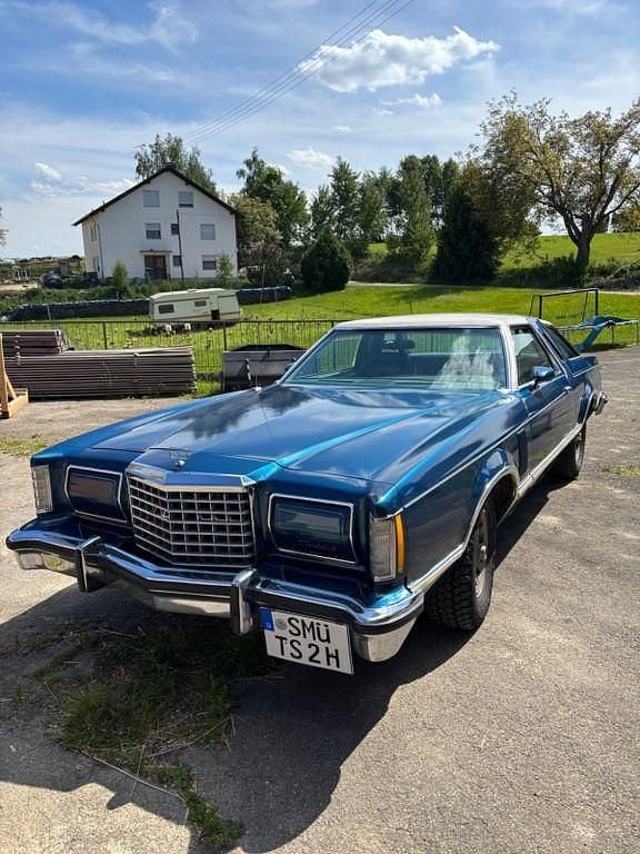 Second-hand Ford Thunderbird 150 CP (110 kW) 1977 Albastru Berlinǎ