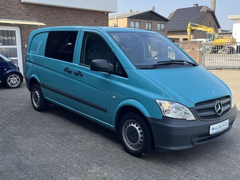 Gebraucht Mercedes Vito 95 PS (69 kW) 2014 Türkisblau (metallic) Van