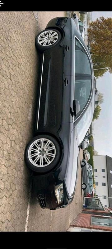 Gebraucht Audi A8 Ambiente 258 PS (189 kW) 2013 Schwarz Limousine