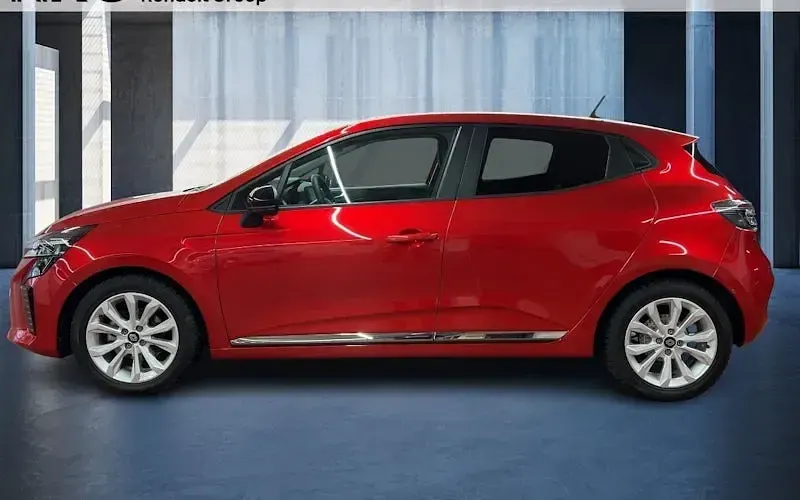 Używany Renault Clio V Evolution 101 KM (74 kW) 2023 Czerwony Hatchback