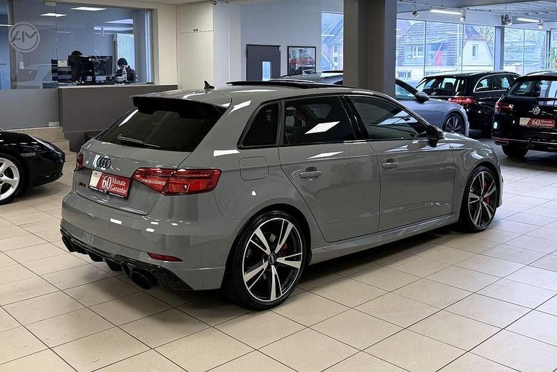 Gebraucht Audi RS3 Sport 400 PS (294 kW) 2019 Grau Limousine