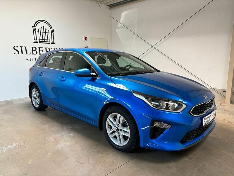 Gebraucht Kia Ceed 140 PS (102 kW) 2018 Blau Kleinwagen