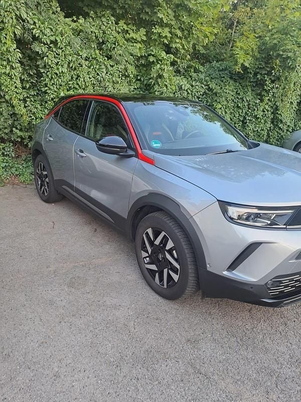 Grau Gebraucht 2022 Opel Mokka SUV | 19.800 € (Fairer Preis) - Bild 1/4
