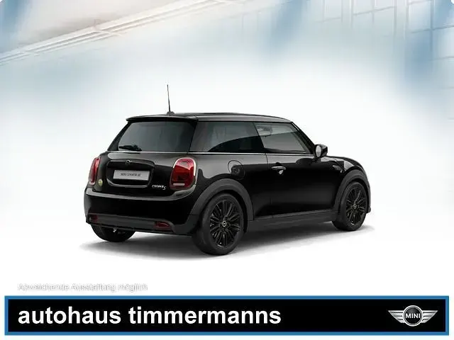 Usata Mini Cooper SE Classic 135 kW (184 CV) 2023 Nero Utilitaria
