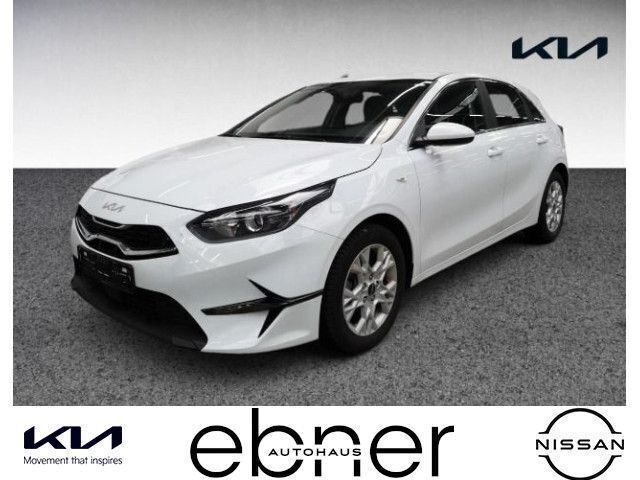 (wd) cararraweiss Gebraucht 2024 Kia Ceed Limousine | 22.490 € (Superpreis) - Bild 1/4