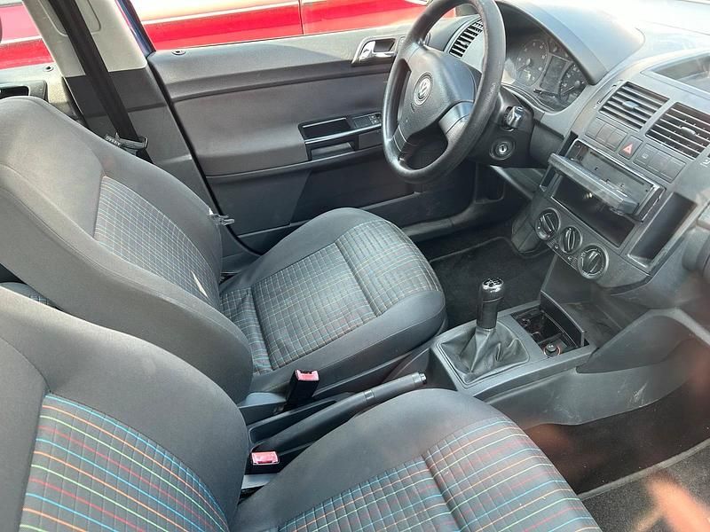 Gebraucht VW Polo 75 PS (55 kW) 2007 Blau Kleinwagen