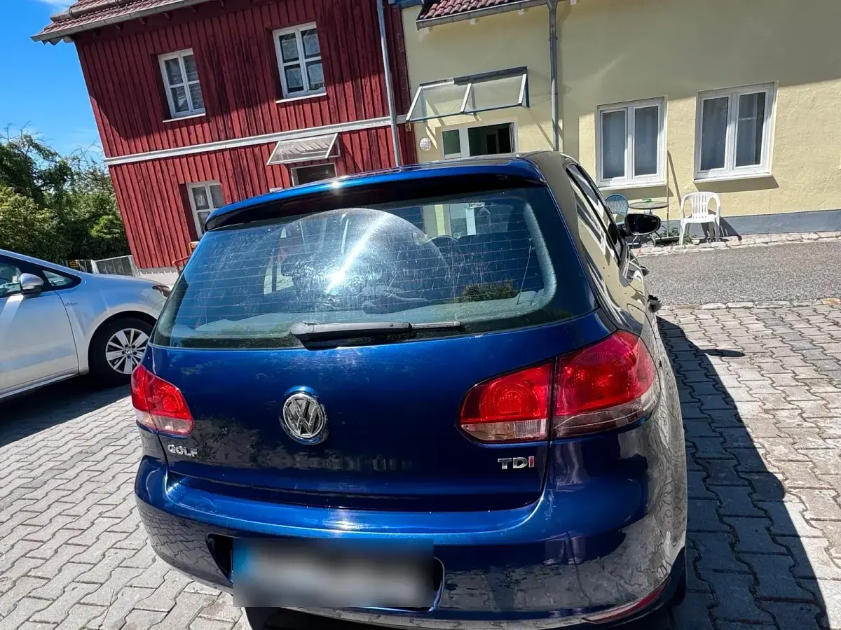 Gebraucht VW Golf VI 105 PS (77 kW) 2012 Blau Limousine