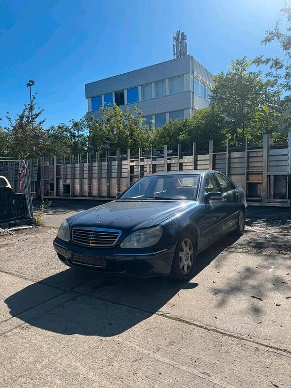Blau Gebraucht 2000 Mercedes S430 Limousine | 5.450 € (Fairer Preis) - Bild 1/4