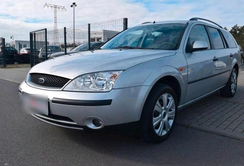 Gebraucht Ford Mondeo 125 PS (91 kW) 2001 Silber Kombi