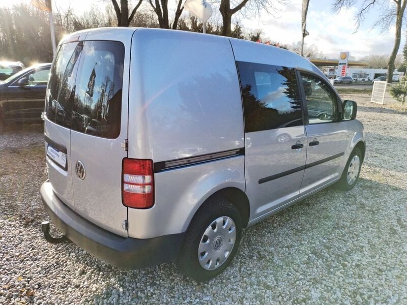 Gebraucht VW Caddy Startline 109 PS (80 kW) 2012 Silber Van / Kleinbus