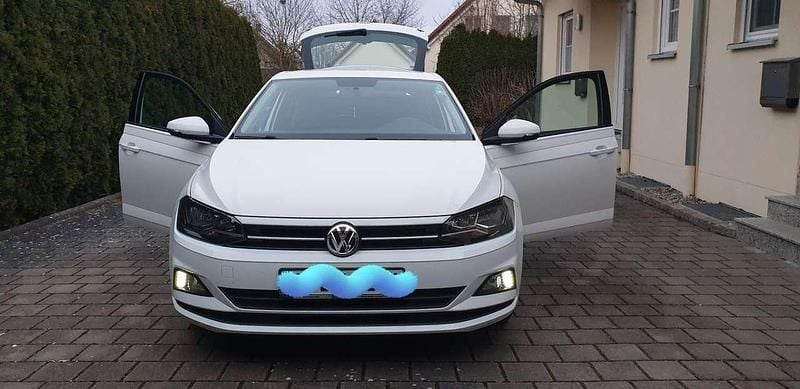 Gebraucht 2018 VW Polo Comfortline Limousine | 9.601 € (Guter Preis) - Bild 1/4