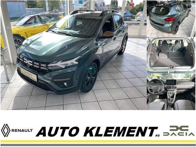 Zedergrün metallic Neu 2025 Dacia Sandero Extreme Kleinwagen | 22.616 € (Etwas zu teuer) - Bild 1/4