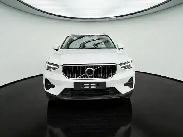 Gebraucht Volvo XC40 Plus 261 PS (191 kW) 2022 Weiß SUV