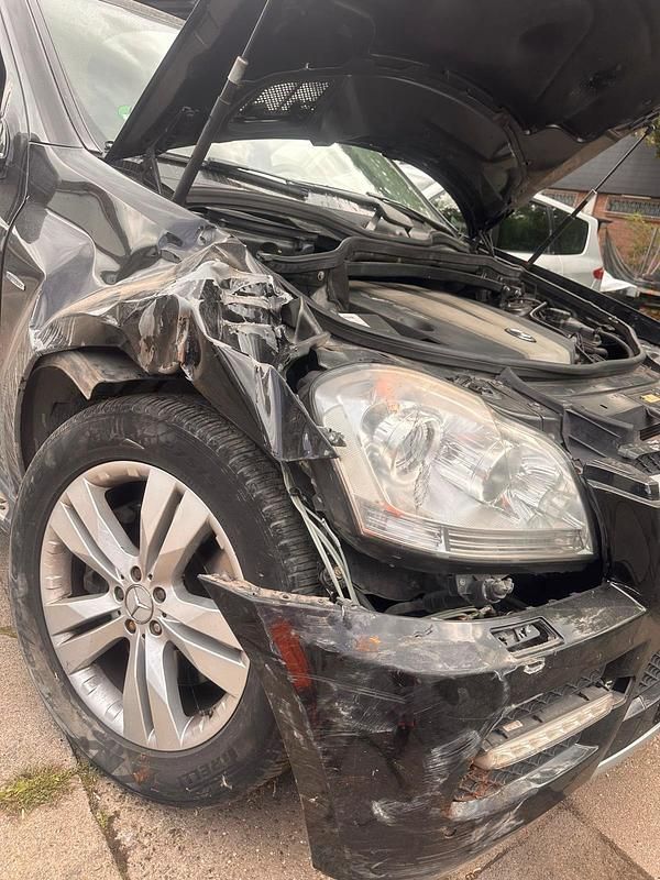 Gebraucht Mercedes GL350 258 PS (189 kW) 2012 Schwarz SUV