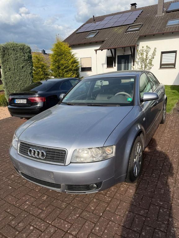 Gebraucht Audi A4 131 PS (96 kW) 2003 Silber Limousine