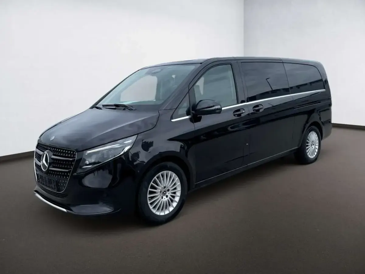 Second-hand Mercedes V300 Avantgarde 237 CP (174 kW) 2025 Negru Monovolum