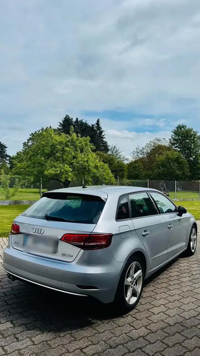 Gebraucht Audi A3 Sport 150 PS (110 kW) 2020 Silber Limousine