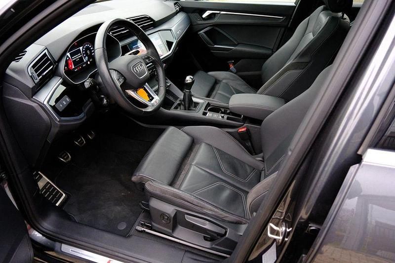 Gebraucht Audi Q3 Sportback Sport 150 PS (110 kW) 2020 Grau SUV