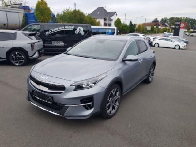 Gebraucht Kia XCeed Spirit 105 PS (77 kW) 2022 Silber SUV