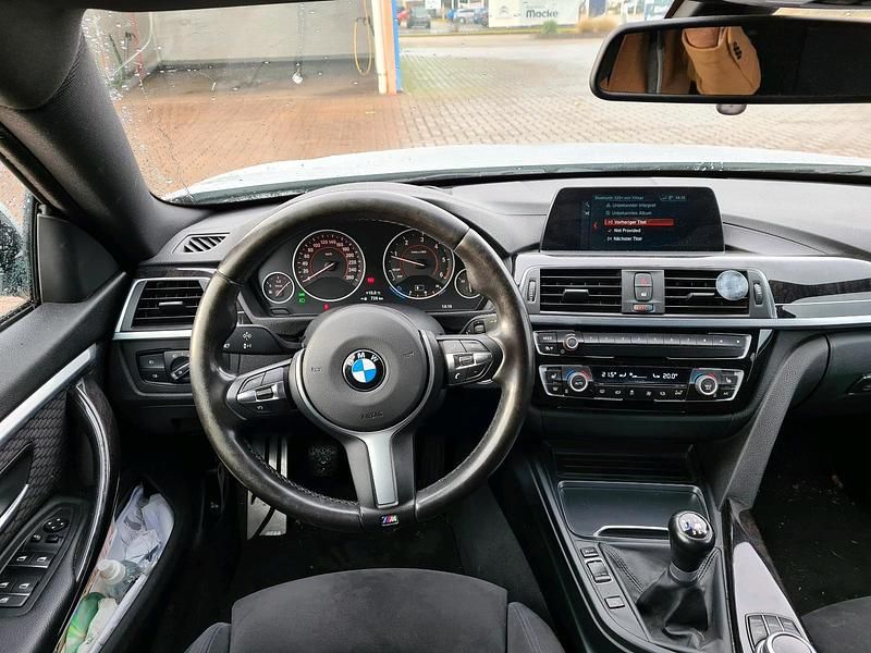 Gebraucht BMW 420 190 PS (139 kW) 2017 Silber Coupé