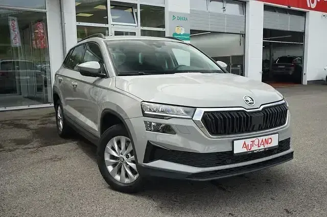 Gebraucht Skoda Karoq 150 PS (110 kW) 2024 Grau SUV