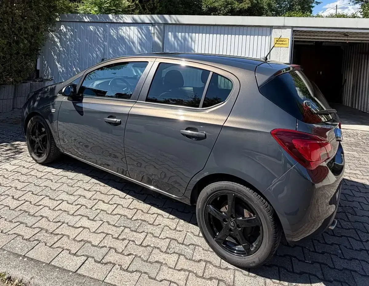 Gebraucht Opel Corsa Edition 90 PS (66 kW) 2016 Grau Kleinwagen