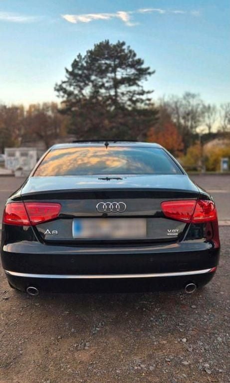 Gebraucht Audi A8 Ambiente 351 PS (258 kW) 2012 Schwarz Limousine