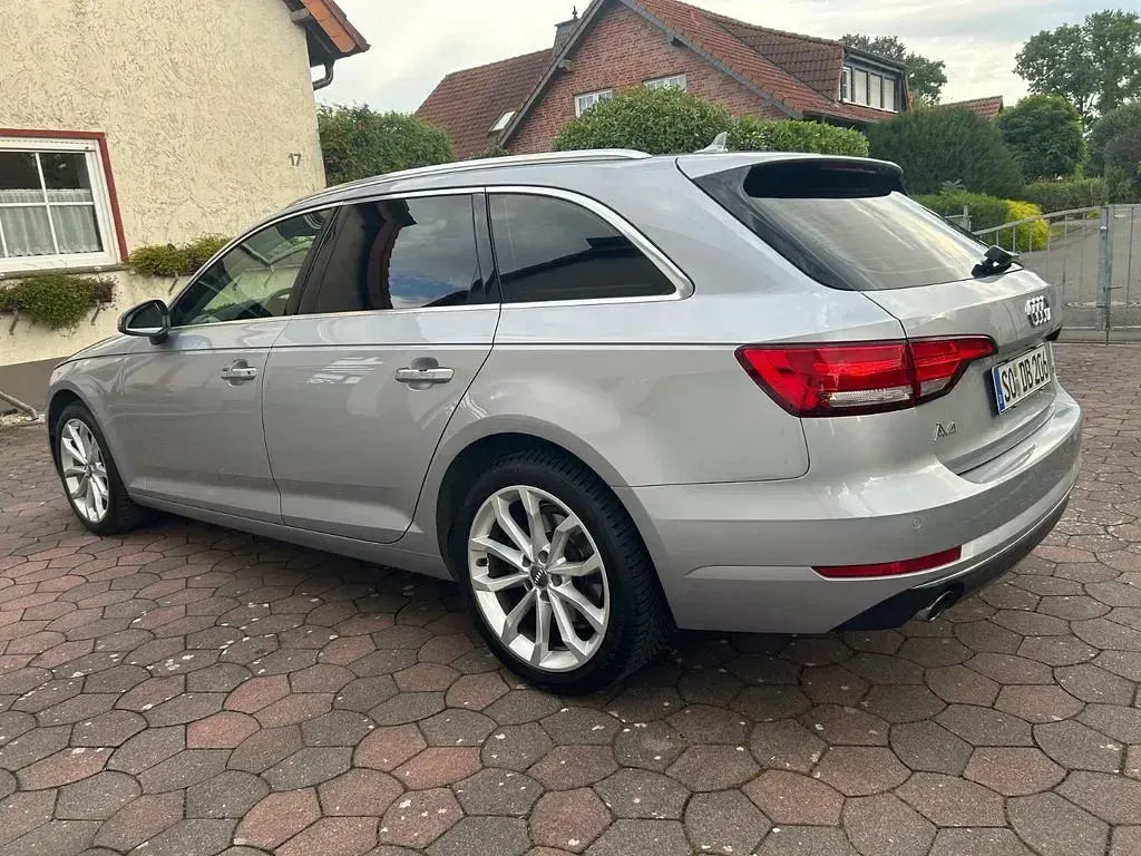 Gebraucht Audi A4 Design 150 PS (110 kW) 2018 Silber Kombi
