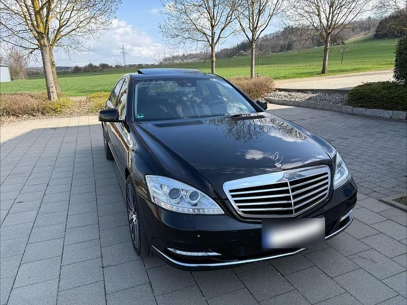 Gebraucht Mercedes S350 272 PS (200 kW) 2010 Schwarz Limousine