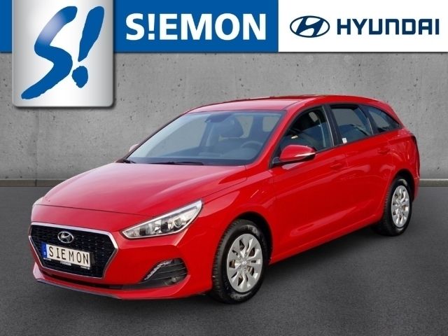 Rot Gebraucht 2019 Hyundai i30 Select Kombi | 14.830 € (Fairer Preis) - Bild 1/4