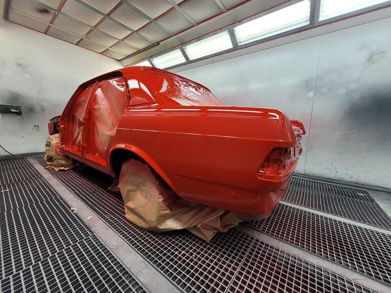 Gebraucht Mercedes E230 185 PS (136 kW) 1980 Limousine