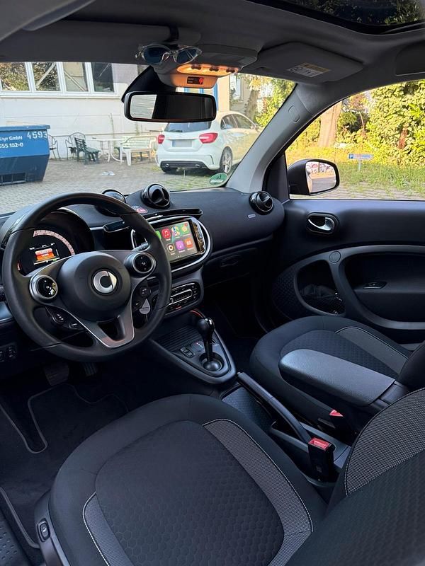 Gebraucht Smart ForTwo Coupé 60 kW (82 PS) 2022 Silber Coupé