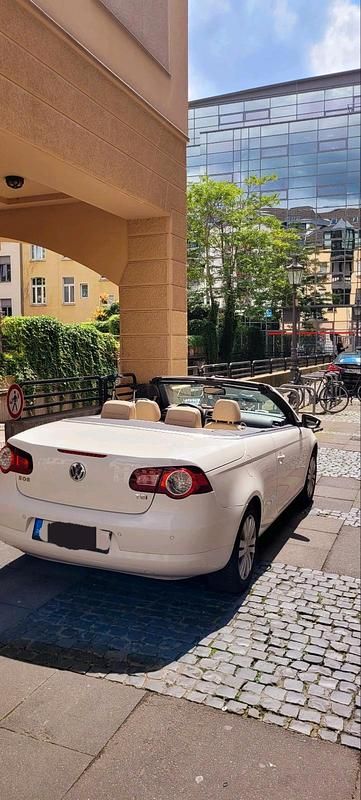Gebraucht VW Eos 116 PS (85 kW) 2010 Weiß Cabrio