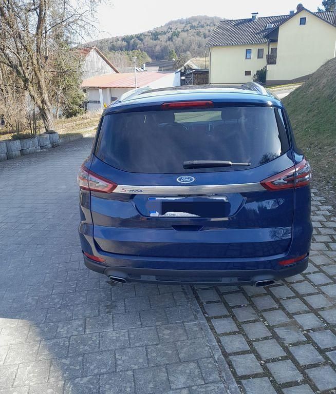 Gebraucht Ford S-MAX Trend 190 PS (139 kW) 2019 Blau Van / Kleinbus