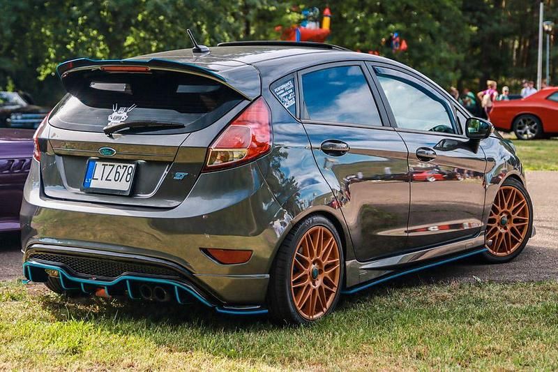 Gebraucht Ford Fiesta ST 200 PS (147 kW) 2016 Grau Limousine