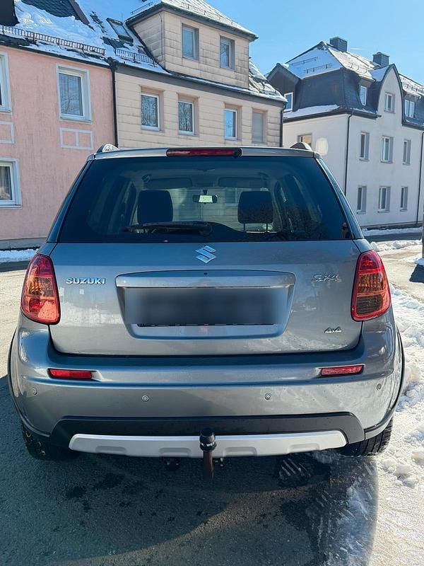 Gebraucht Suzuki SX4 120 PS (88 kW) 2013 Grau SUV