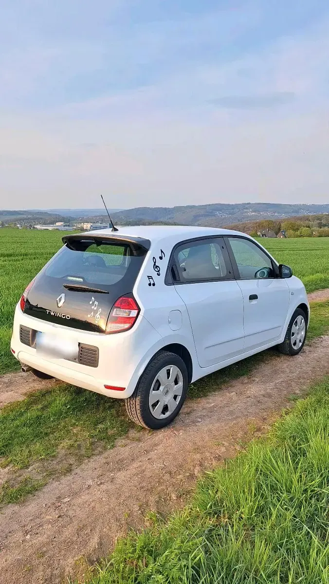 Gebraucht Renault Twingo 69 PS (50 kW) 2016 Weiß Kleinwagen