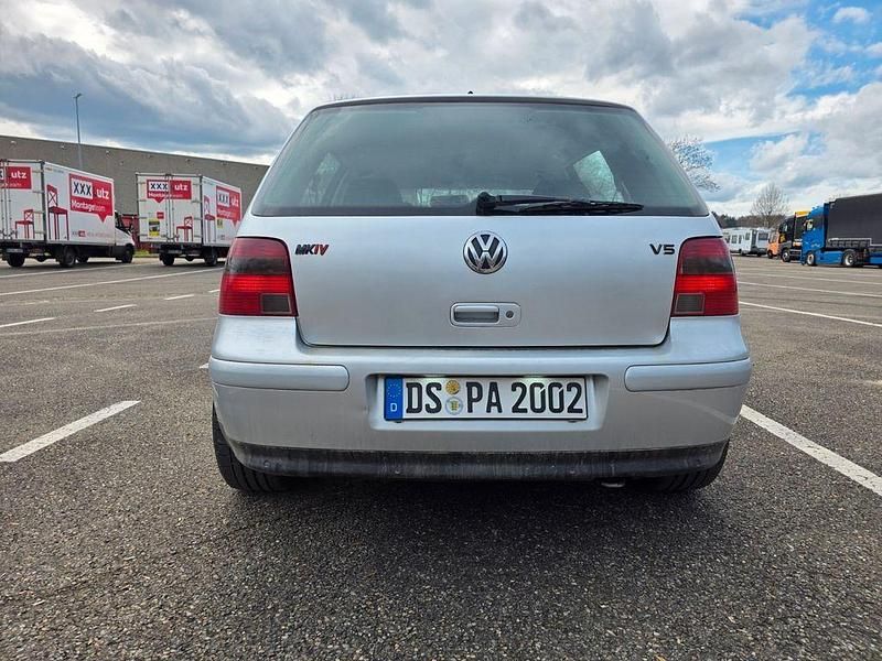 Gebraucht VW Golf IV Highline 170 PS (125 kW) 2001 Silber Limousine