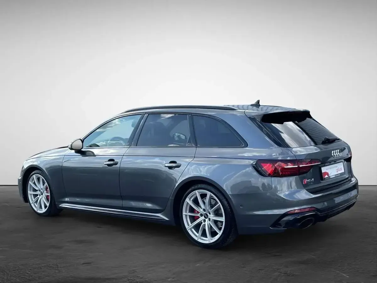 Gebraucht Audi RS4 Comfort 450 PS (330 kW) 2023 Daytonagrau perleffekt Kombi