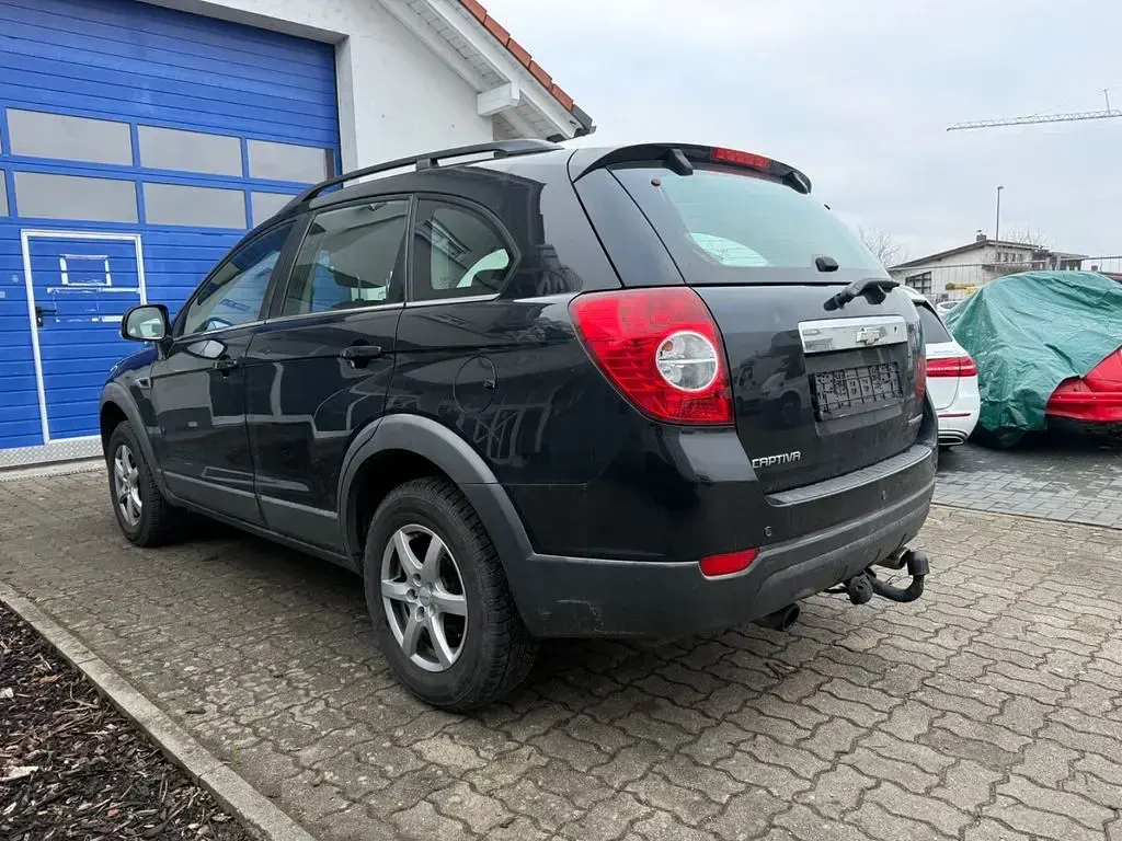 Gebraucht Chevrolet Captiva LT 167 PS (122 kW) 2012 Schwarz SUV