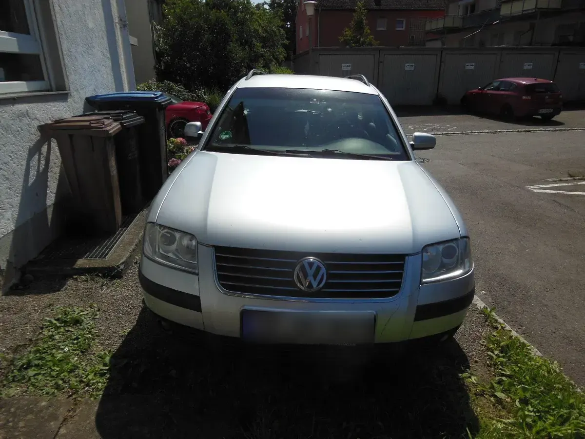 Gebraucht VW Passat 130 PS (95 kW) 2001 Silber Kombi