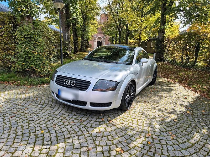 Silber Gebraucht 1999 Audi TT Coupé | 8.999 € (Teuer) - Bild 1/4