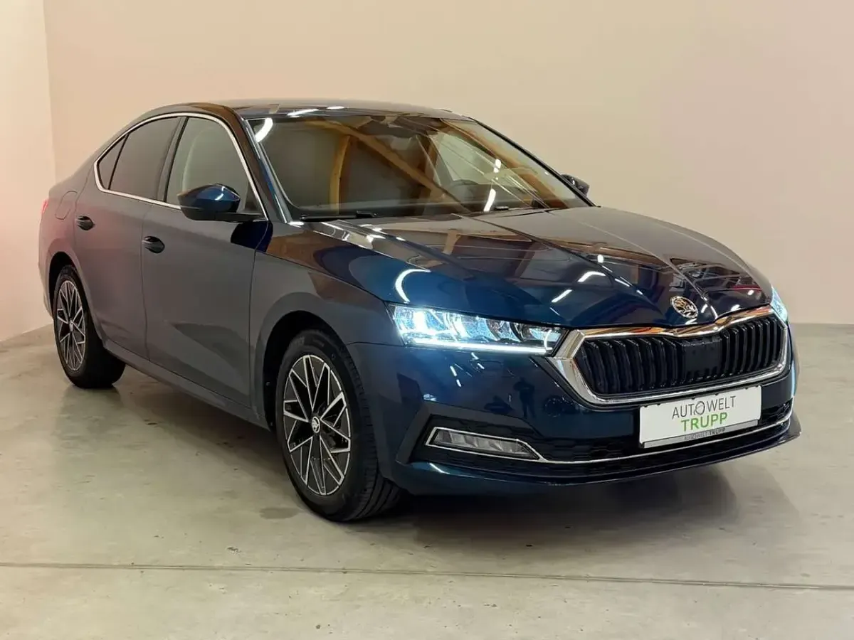 Gebraucht Skoda Octavia Style 150 PS (110 kW) 2023 Blau Limousine
